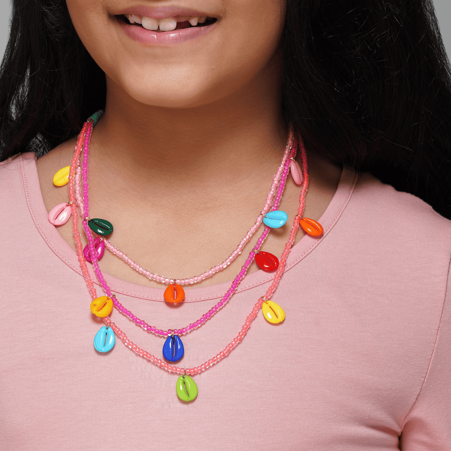 Colorful Shell Layered Necklace With Bag
