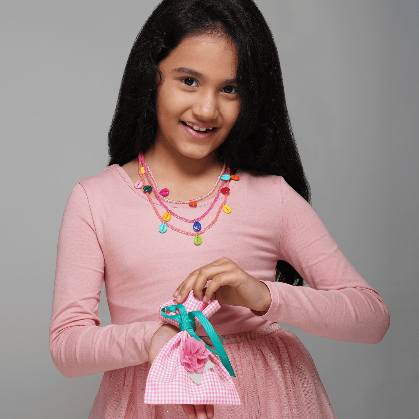 Colorful Shell Layered Necklace With Bag