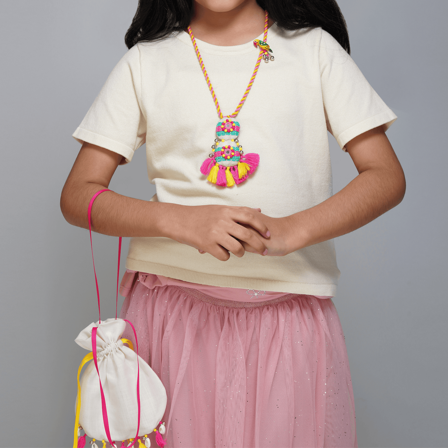 Fiesta Tassel Necklace With Bag